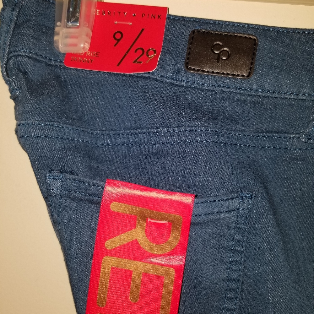 Jeans - Picture 2 of 7